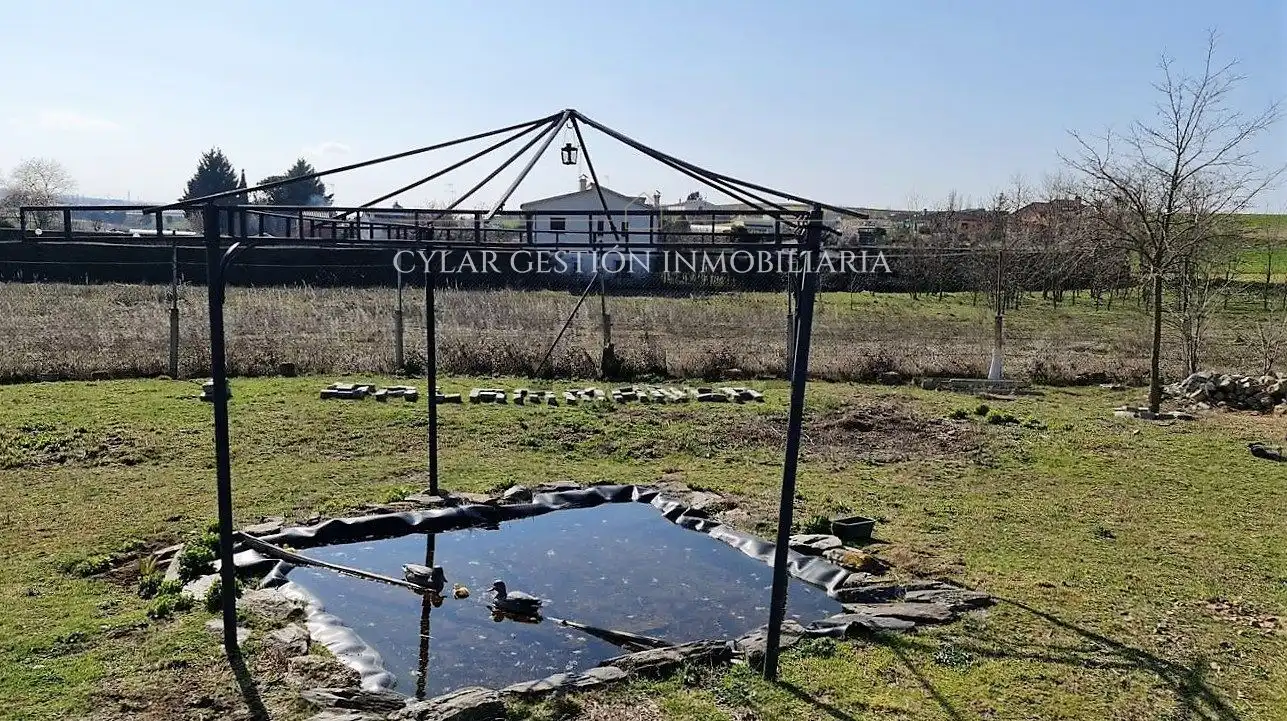 Casa o chalet en venta en Villares de la Reina con Calefacción, Amueblado y Horno