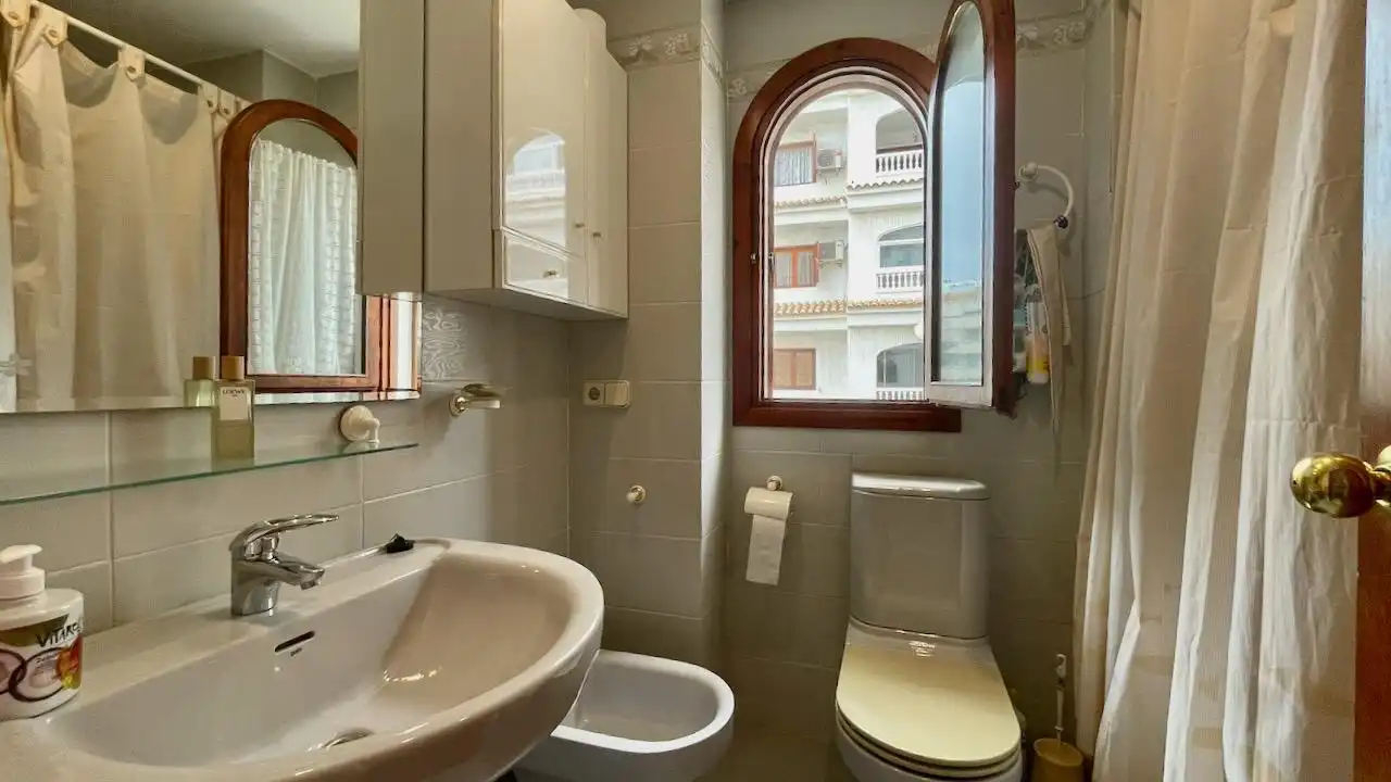 Badezimmer von Wohnung zum Verkauf in L'Alfàs del Pi