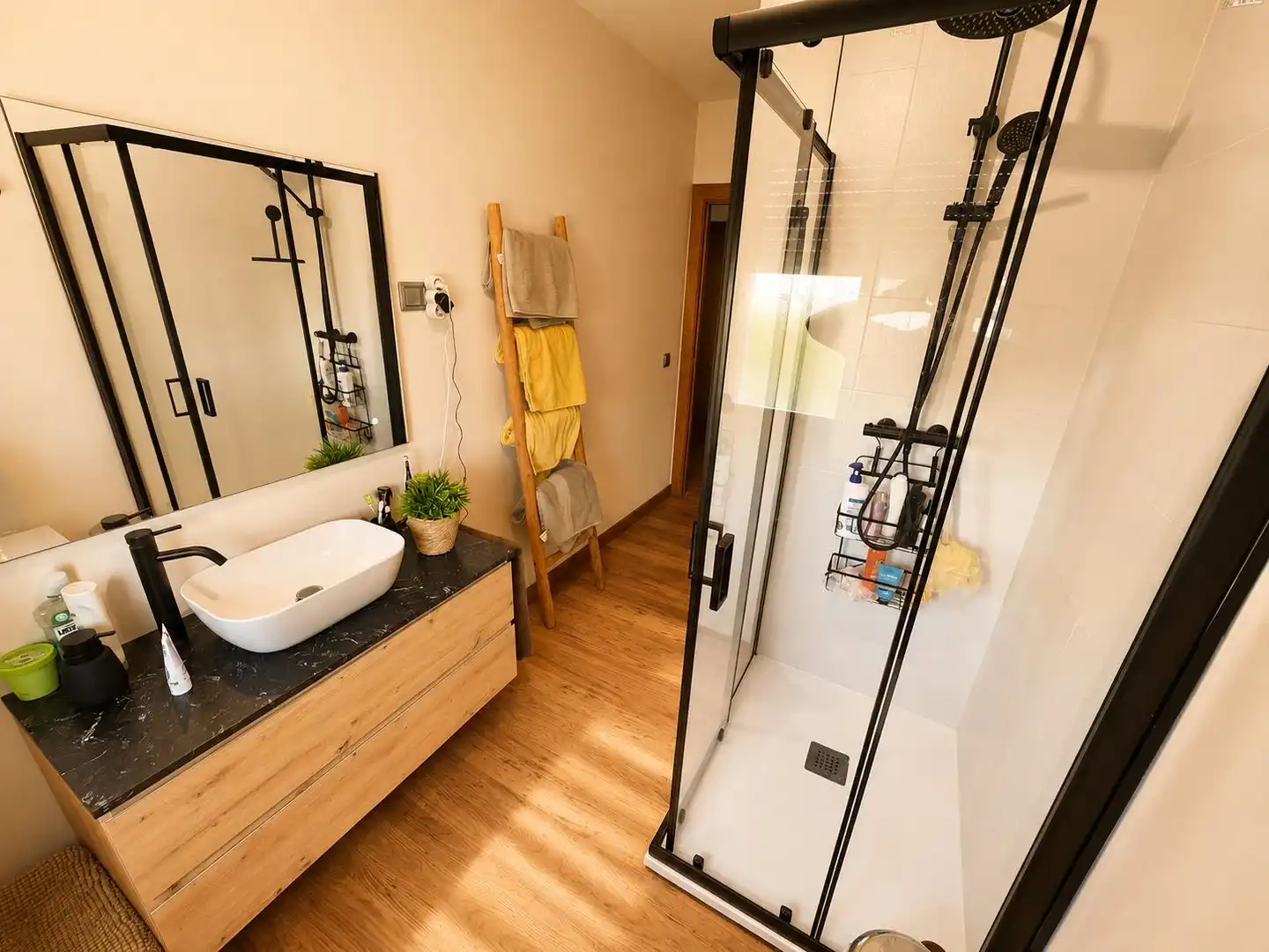 Baño de Casa o chalet en venta en Arganda del Rey con Aire acondicionado, Calefacción y Jardín privado