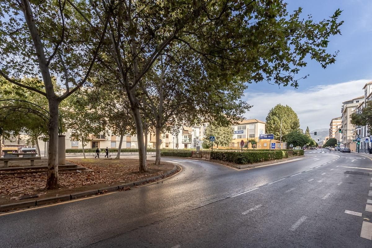 Vista exterior de Planta baixa en venda en  Granada Capital amb Aire condicionat