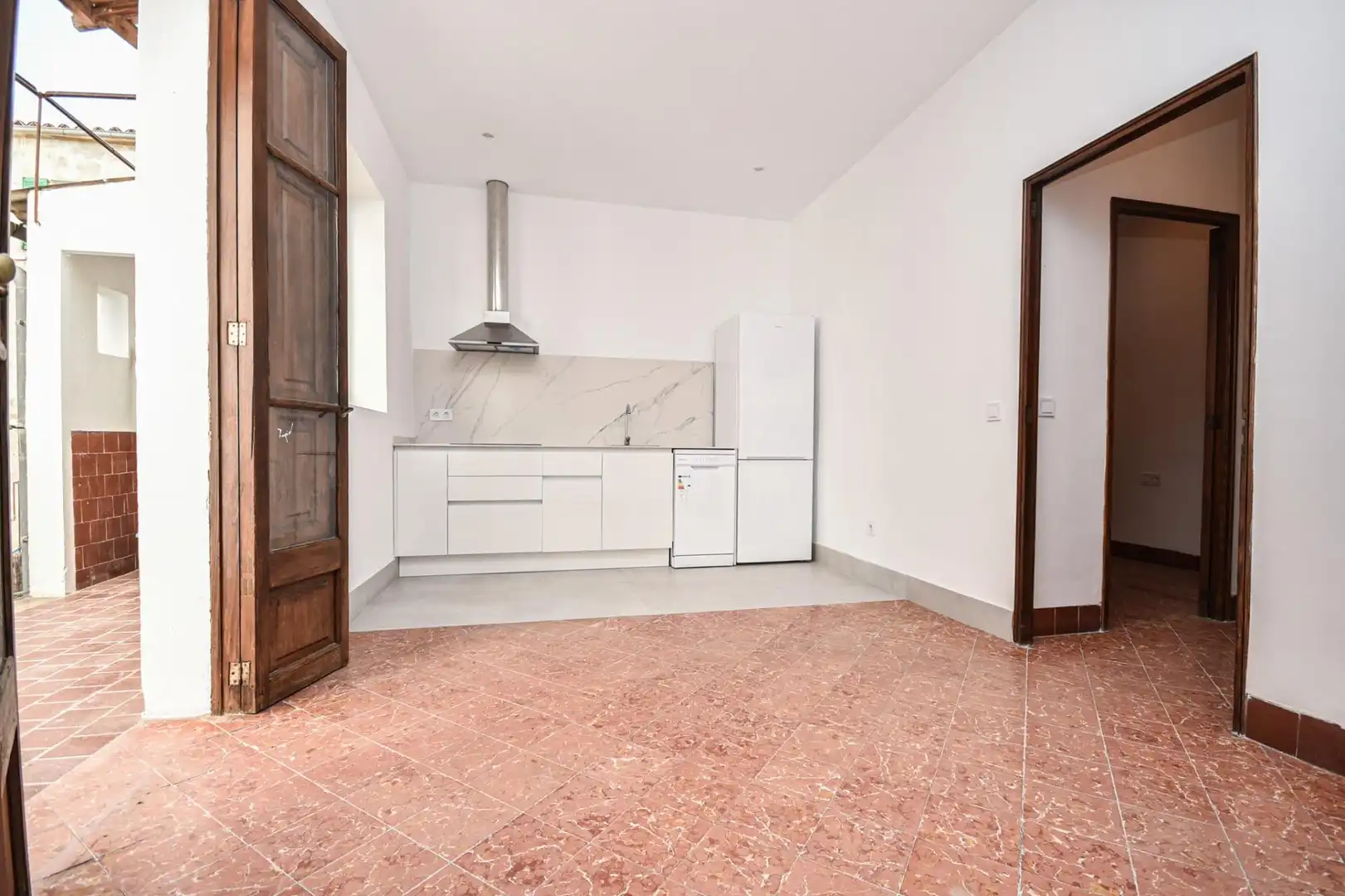 Küche von Wohnung zur Miete in  Palma de Mallorca mit Terrasse, Abstellraum und Balkon