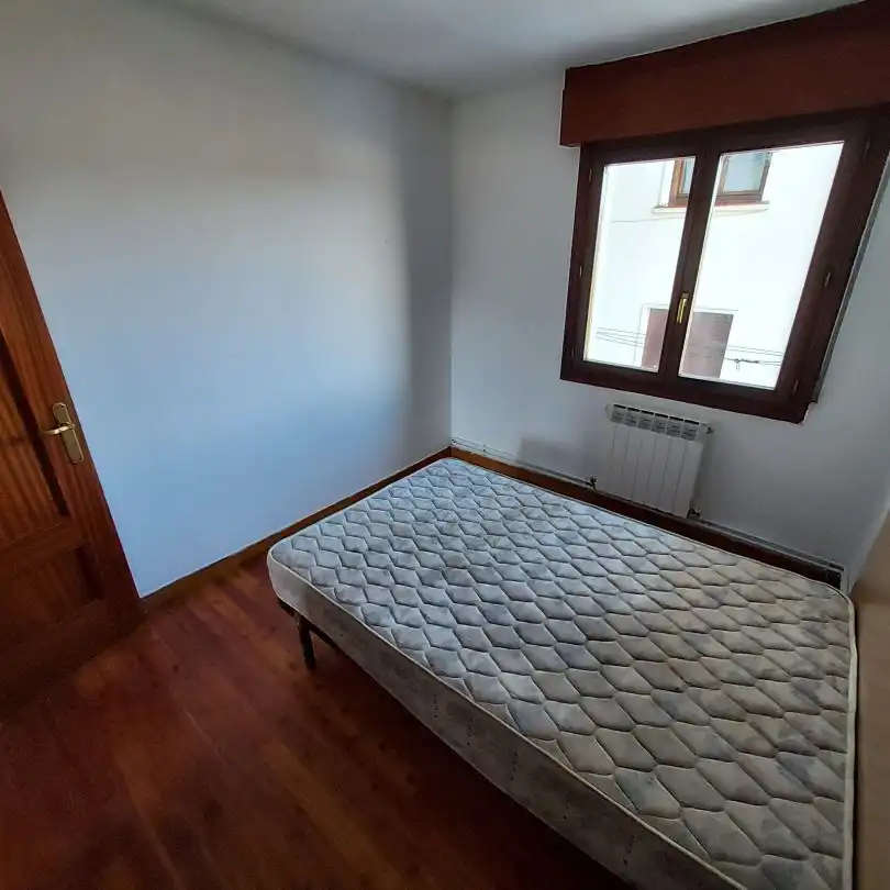 Habitación de Piso en venta en Otxandio con Calefacción y Balcón