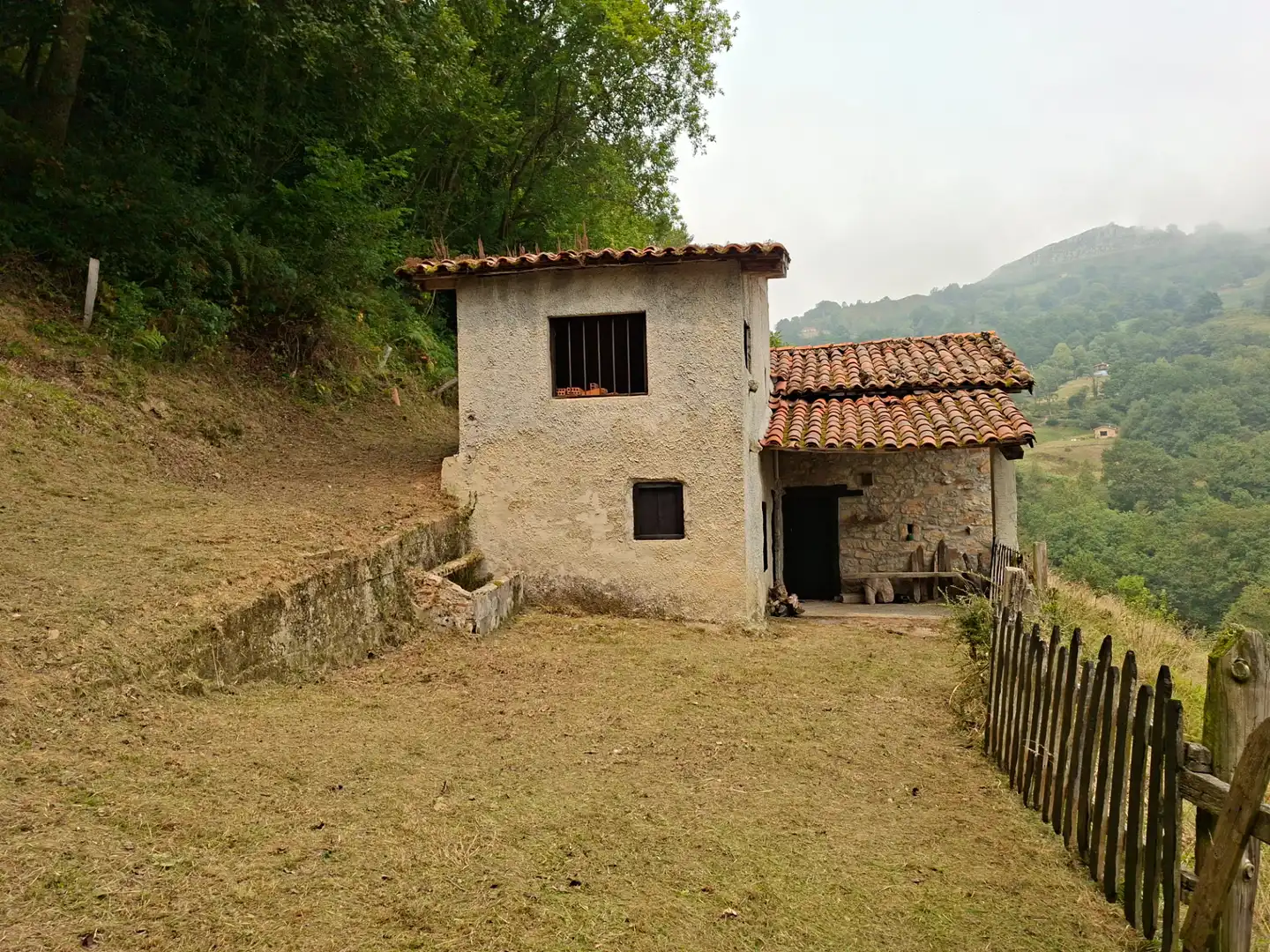 Außenansicht von Country house zum Verkauf in Piloña