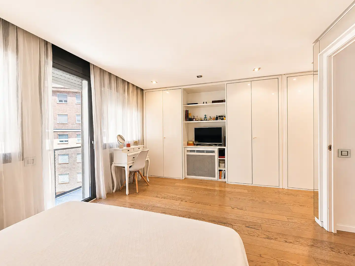Habitación de Casa adosada en venta en Granollers con Aire acondicionado, Calefacción y Jardín privado