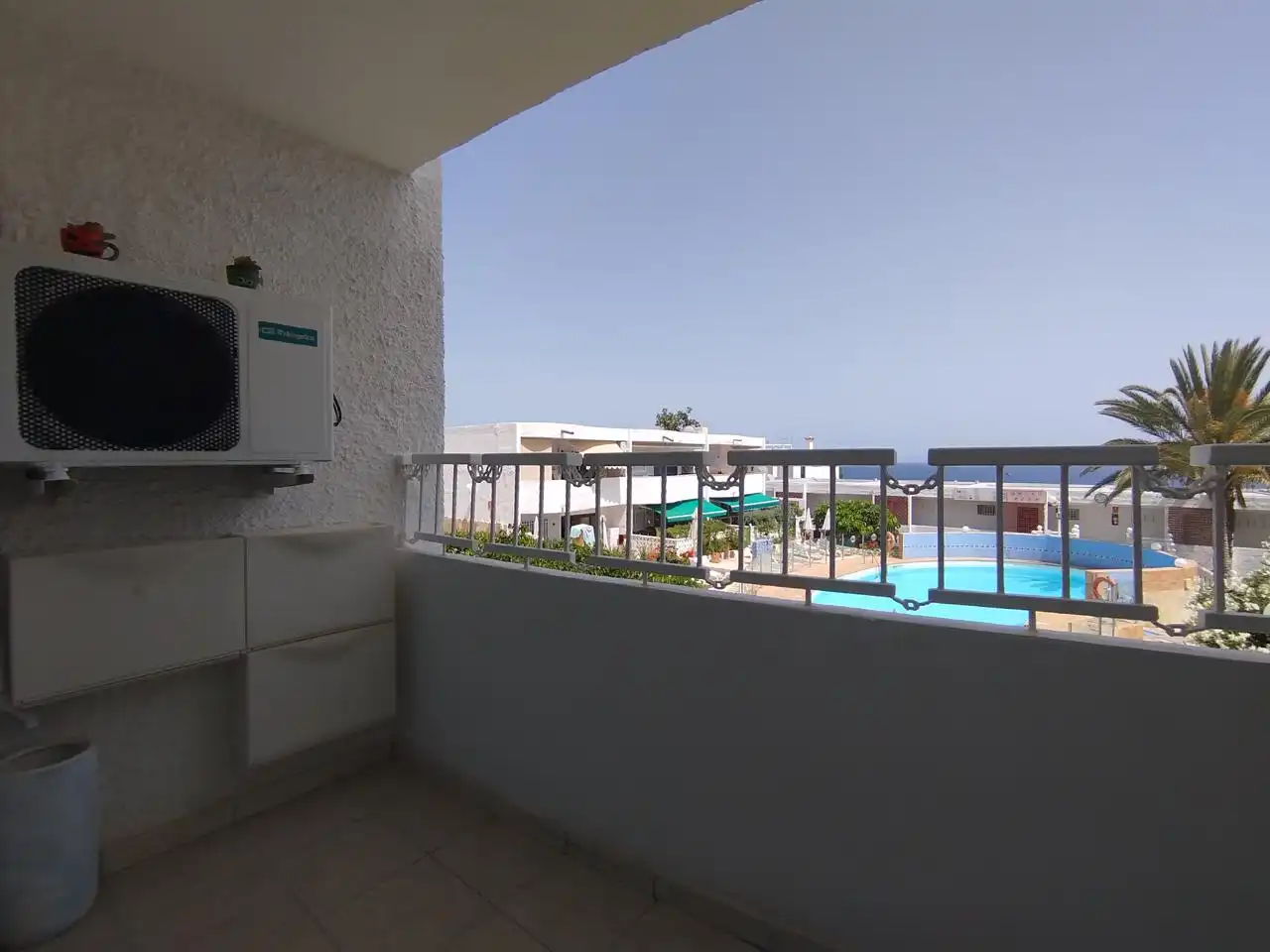 Schwimmbecken von Wohnung zur Miete in San Bartolomé de Tirajana mit Klimaanlage, Terrasse und Möbliert