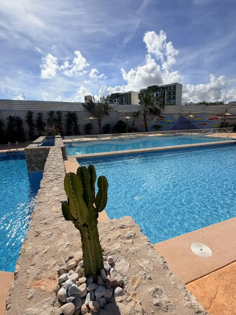 Piscina de Casa o xalet en venda en Mil Palmeras