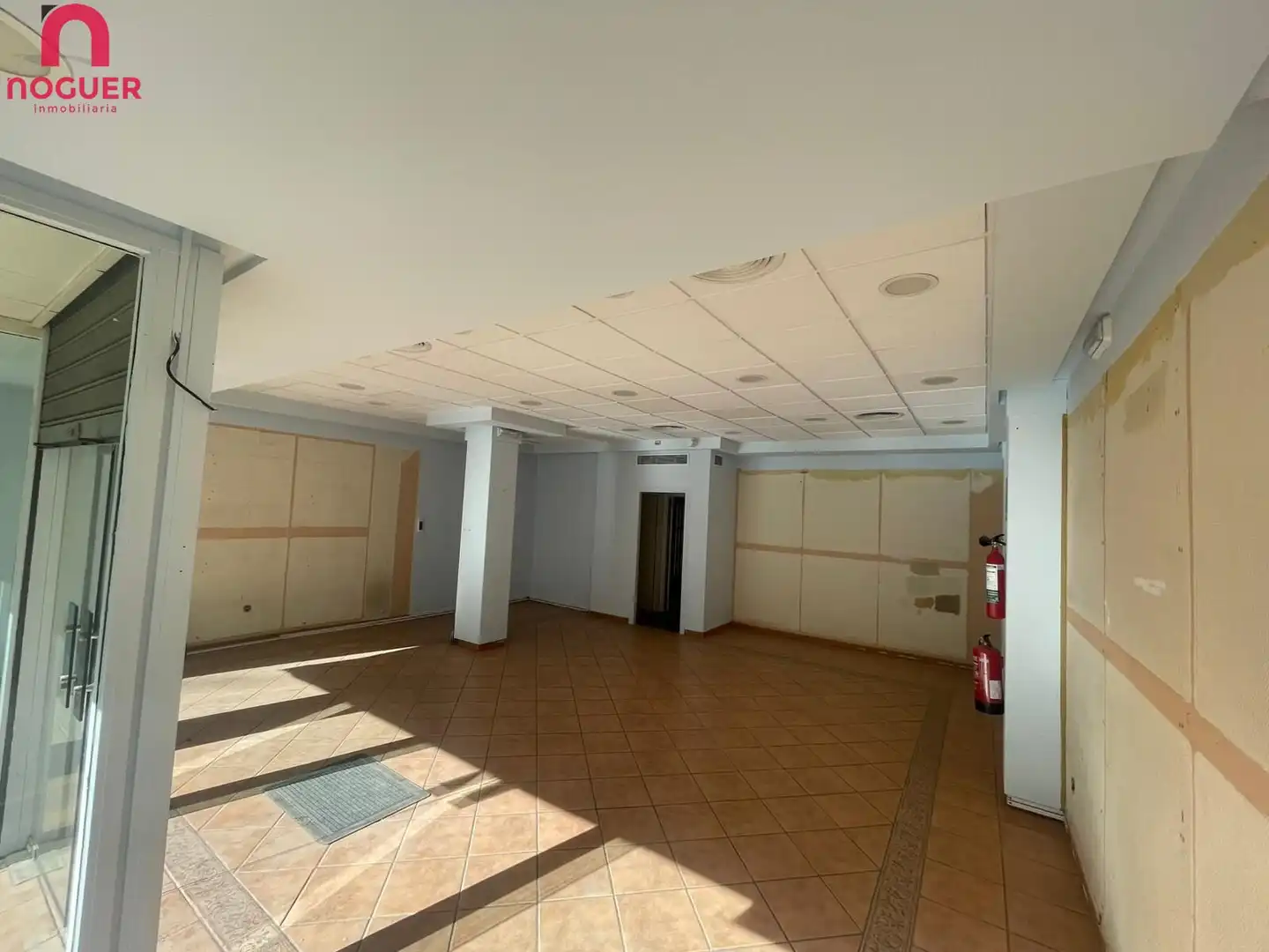 Local comercial de lloguer a Levante, imagen 3