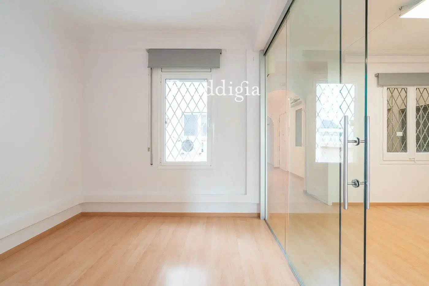 Office for rent in Barcelona  with Air Conditioner and Heating