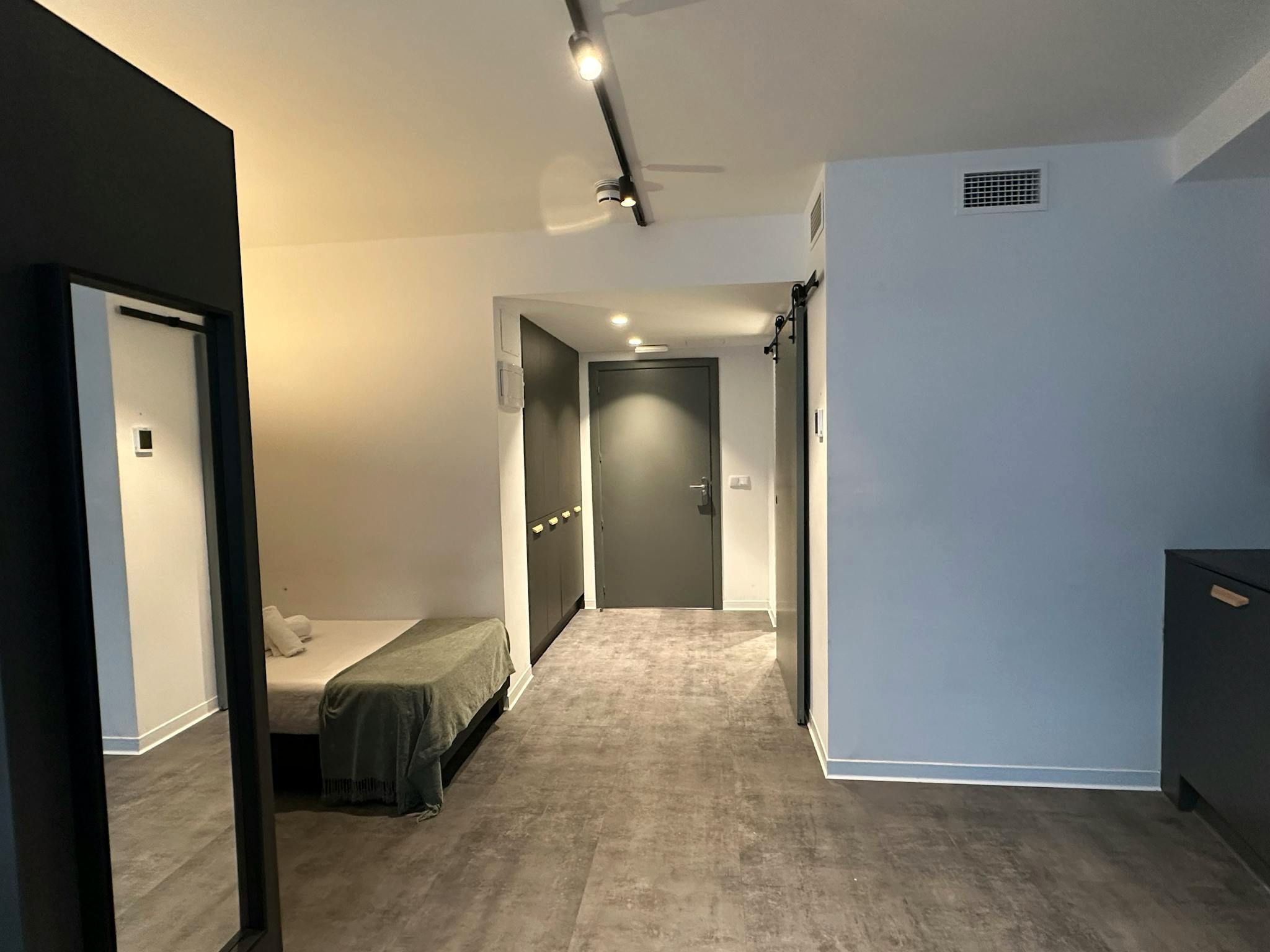 Flat to rent in  Valencia Capital  with Air Conditioner