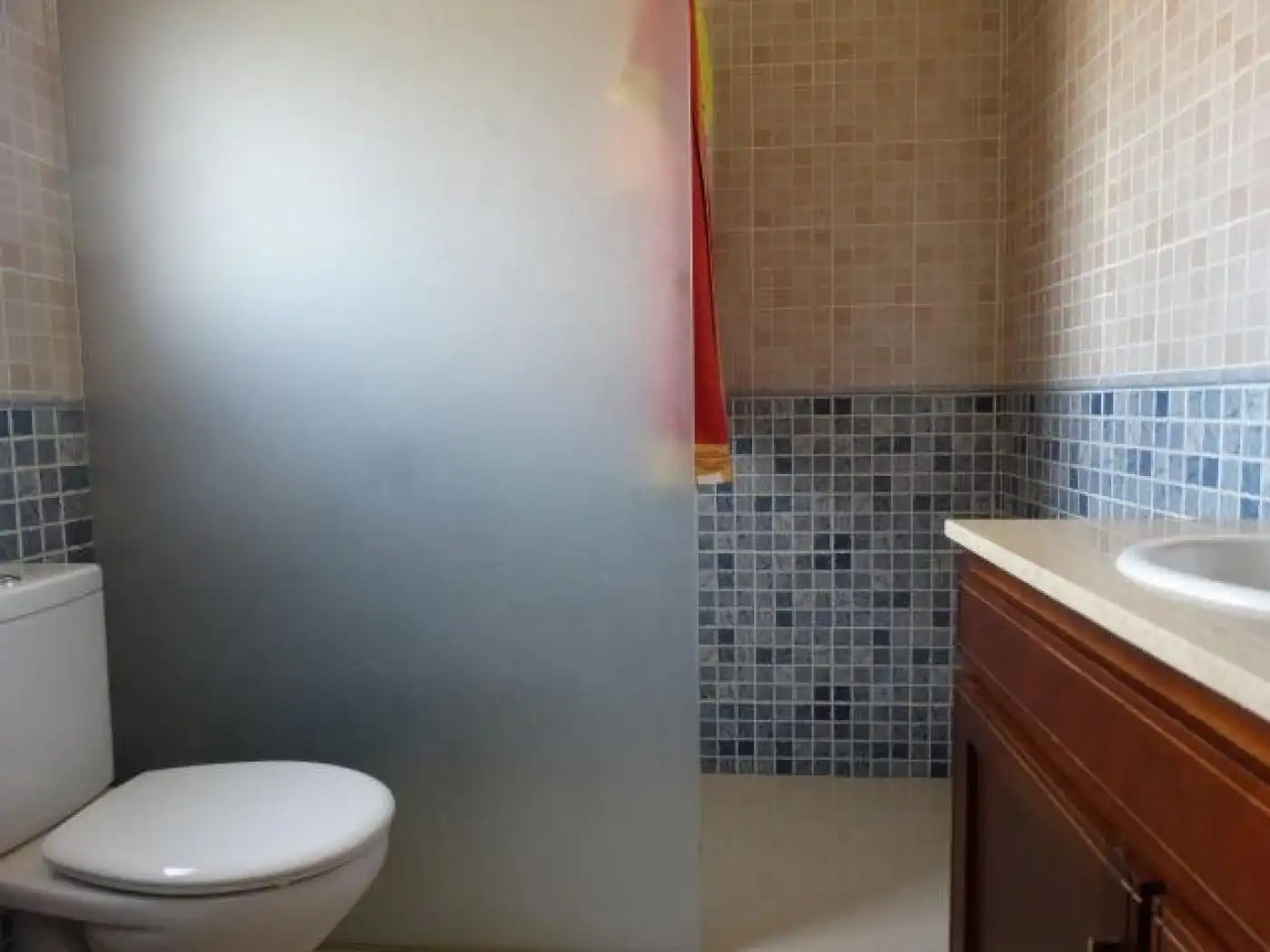 Bany de Casa o xalet en venda en Villanueva del Rosario amb Aire condicionat, Terrassa i Moblat