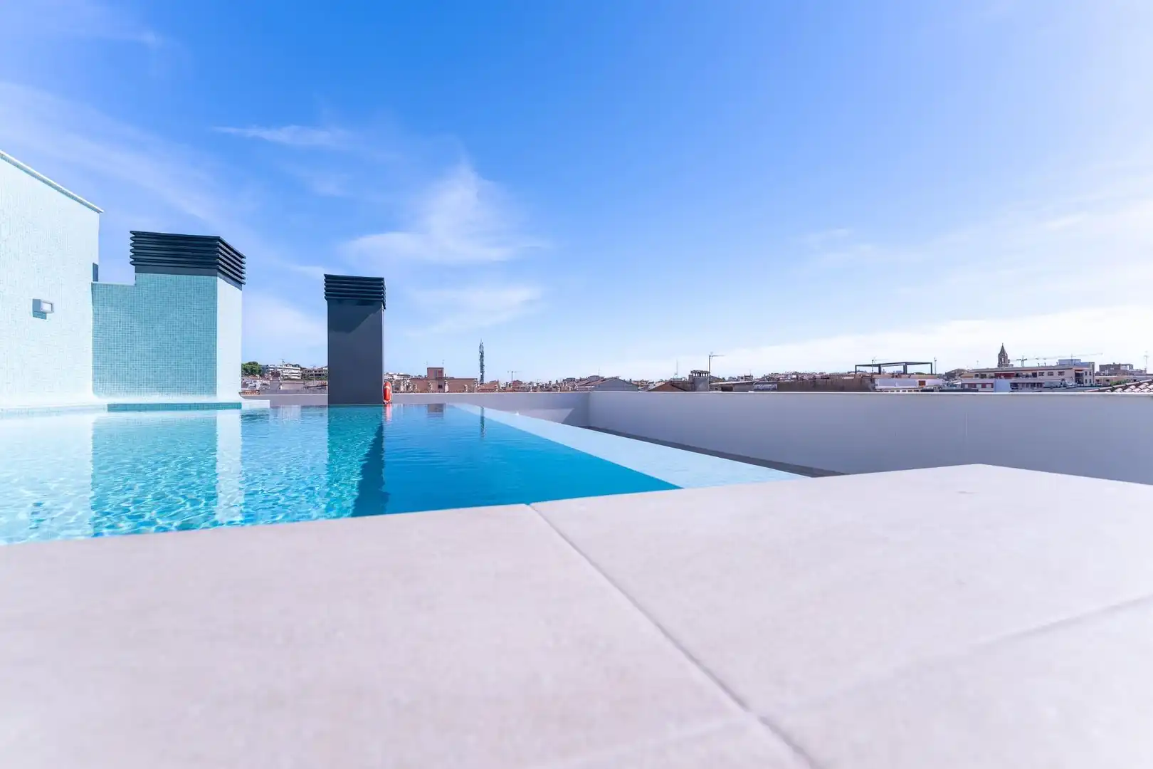 Piscina de Piso de alquiler en Palamós con Calefacción y Piscina comunitaria