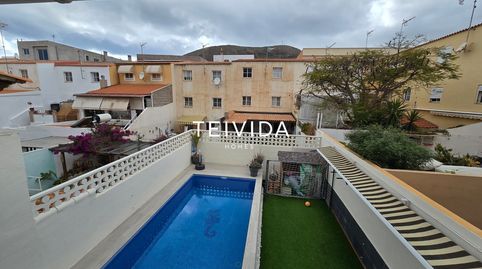 Foto 2 de Casa adosada en venta en Calle Amelga, Guaza, Arona