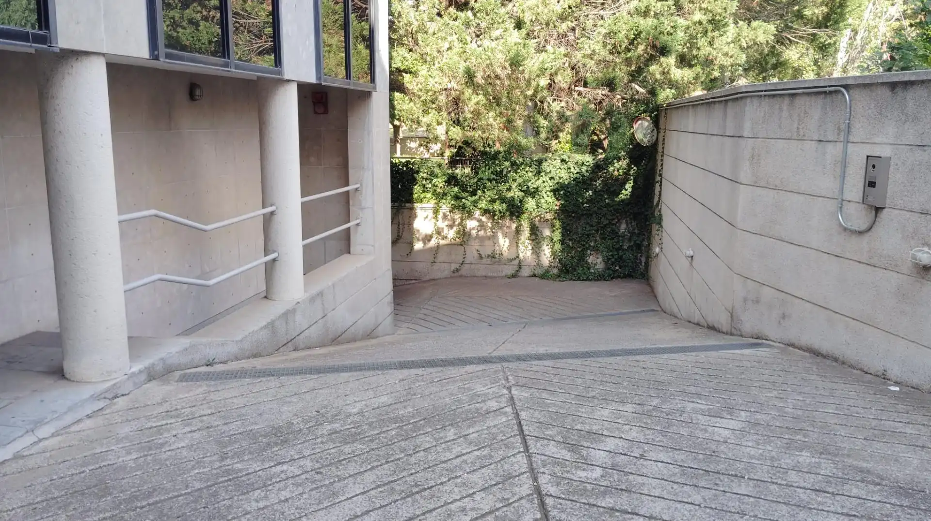 Parking of Garage for rent in Esplugues de Llobregat