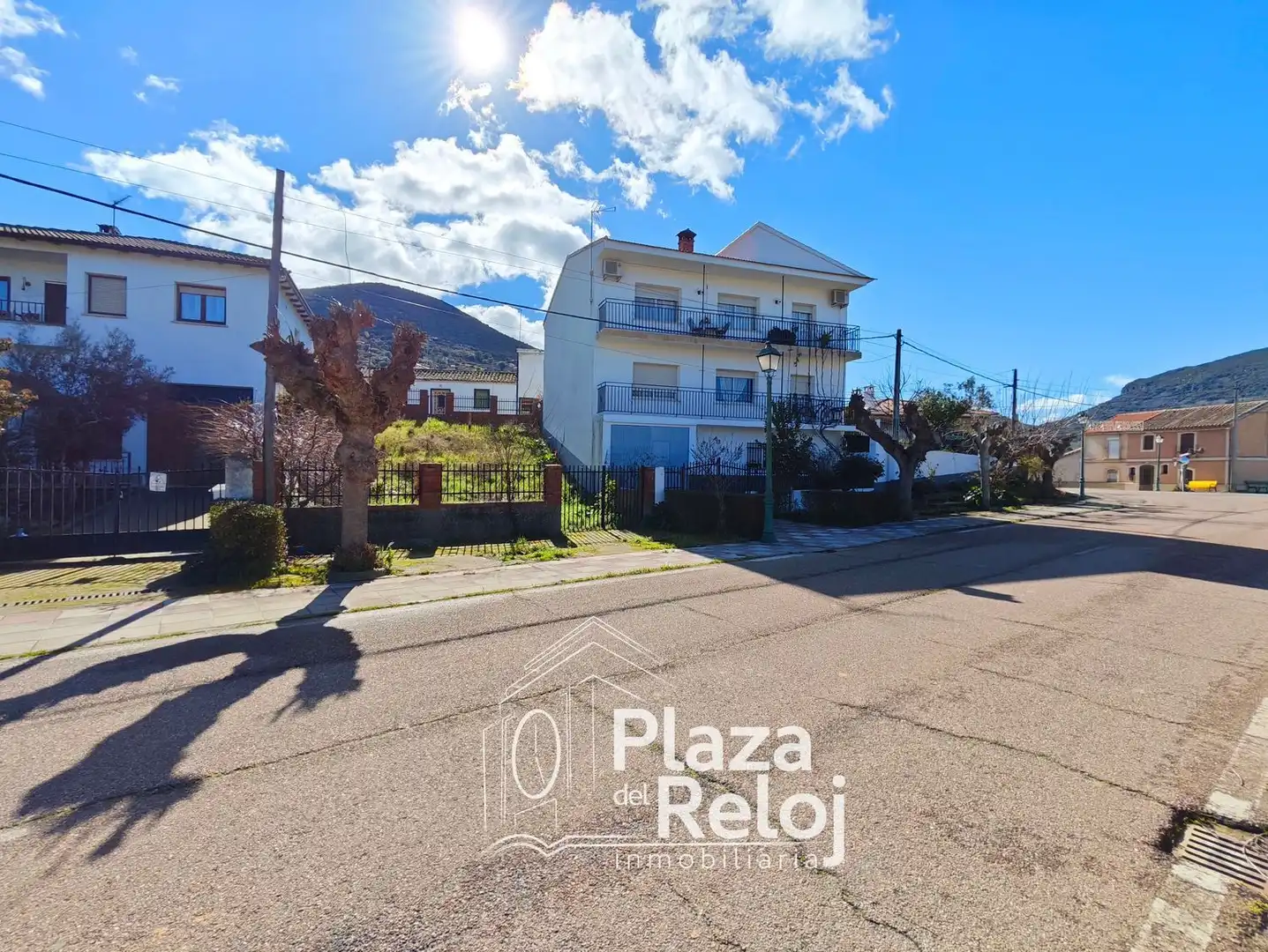 Vista exterior de Terreno en venta en Sevilleja de la Jara