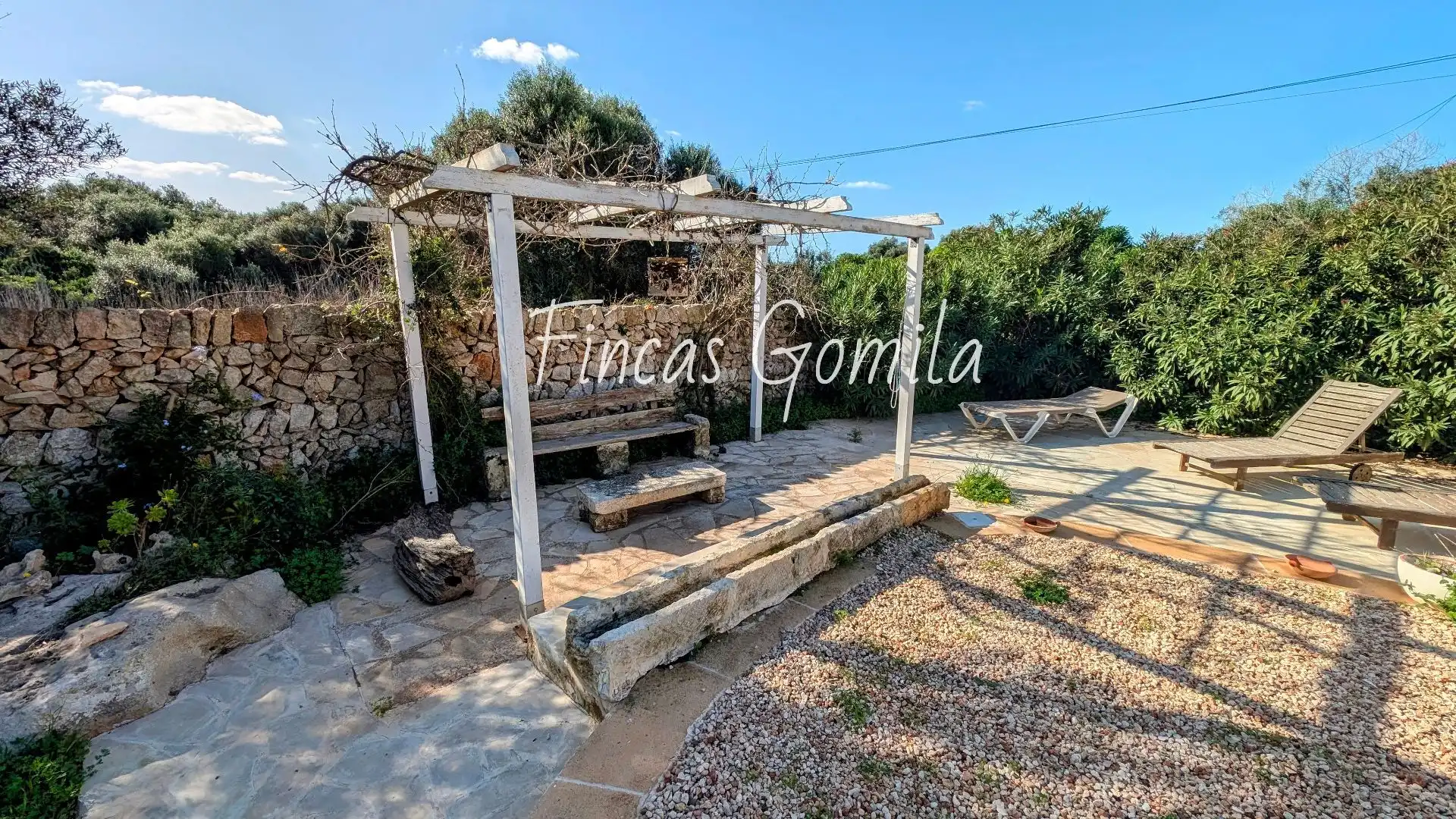 Terraza de Finca rústica en venta en Sant Lluís con Jardín privado