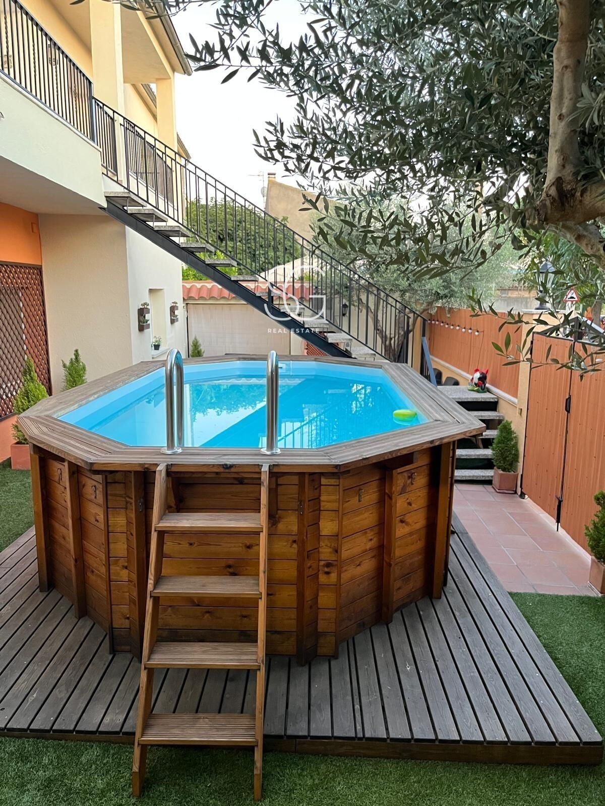 Swimming pool of Single-family semi-detached for sale in Santa Margarida I Els Monjos  with Heating, Swimming Pool and Alarm