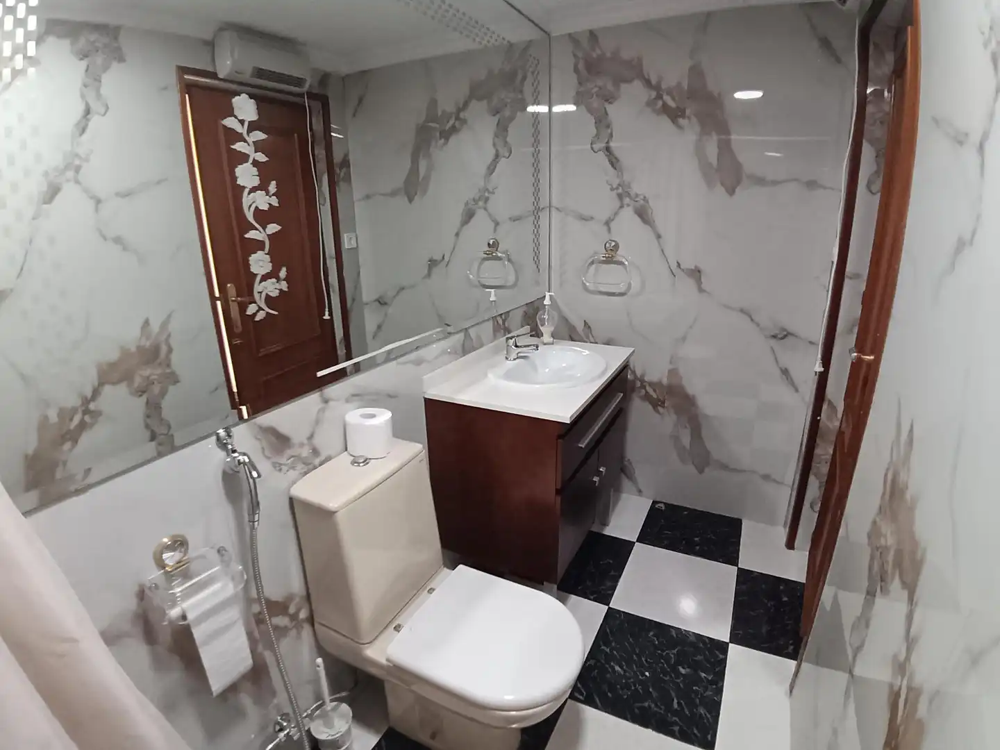 Bathroom of Flat for rent in Cartagena  with Terrace, Furnished and Balcony