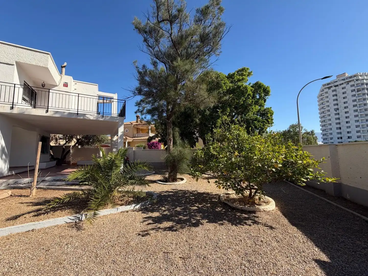 Jardí de Casa o xalet en venda en El Ejido amb Aire condicionat, Jardí privat i Traster
