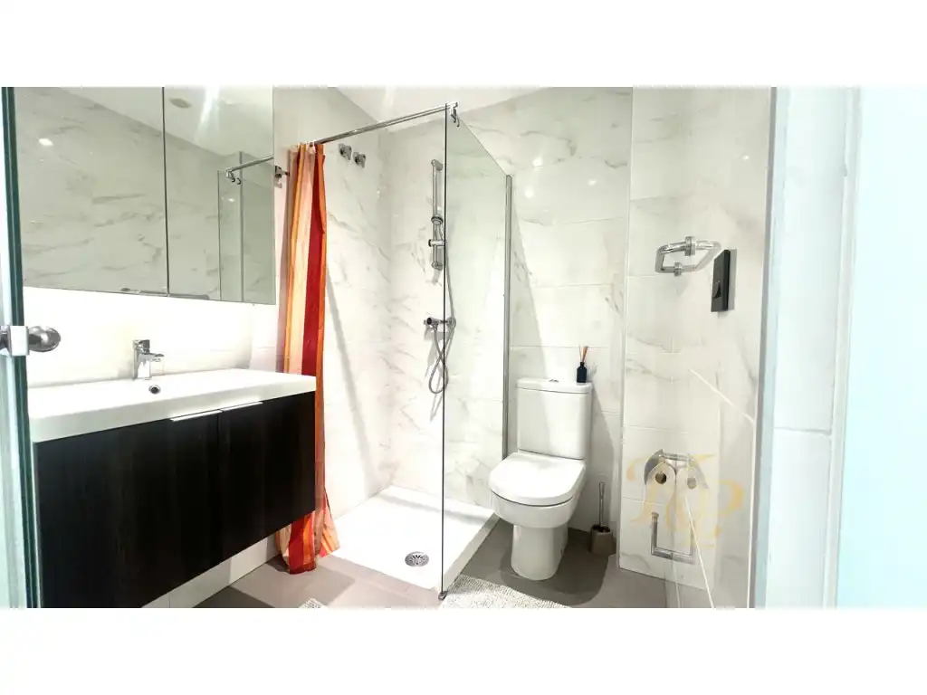 Badezimmer von Wohnungen zum Verkauf in Orihuela mit Klimaanlage