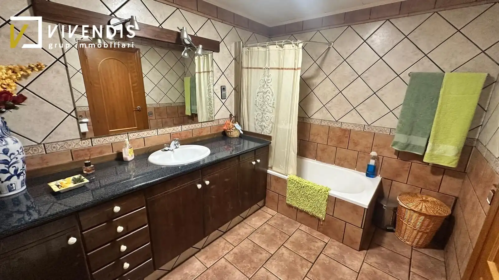 Baño de Casa o chalet en venta en Fraga con Aire acondicionado, Calefacción y Jardín privado