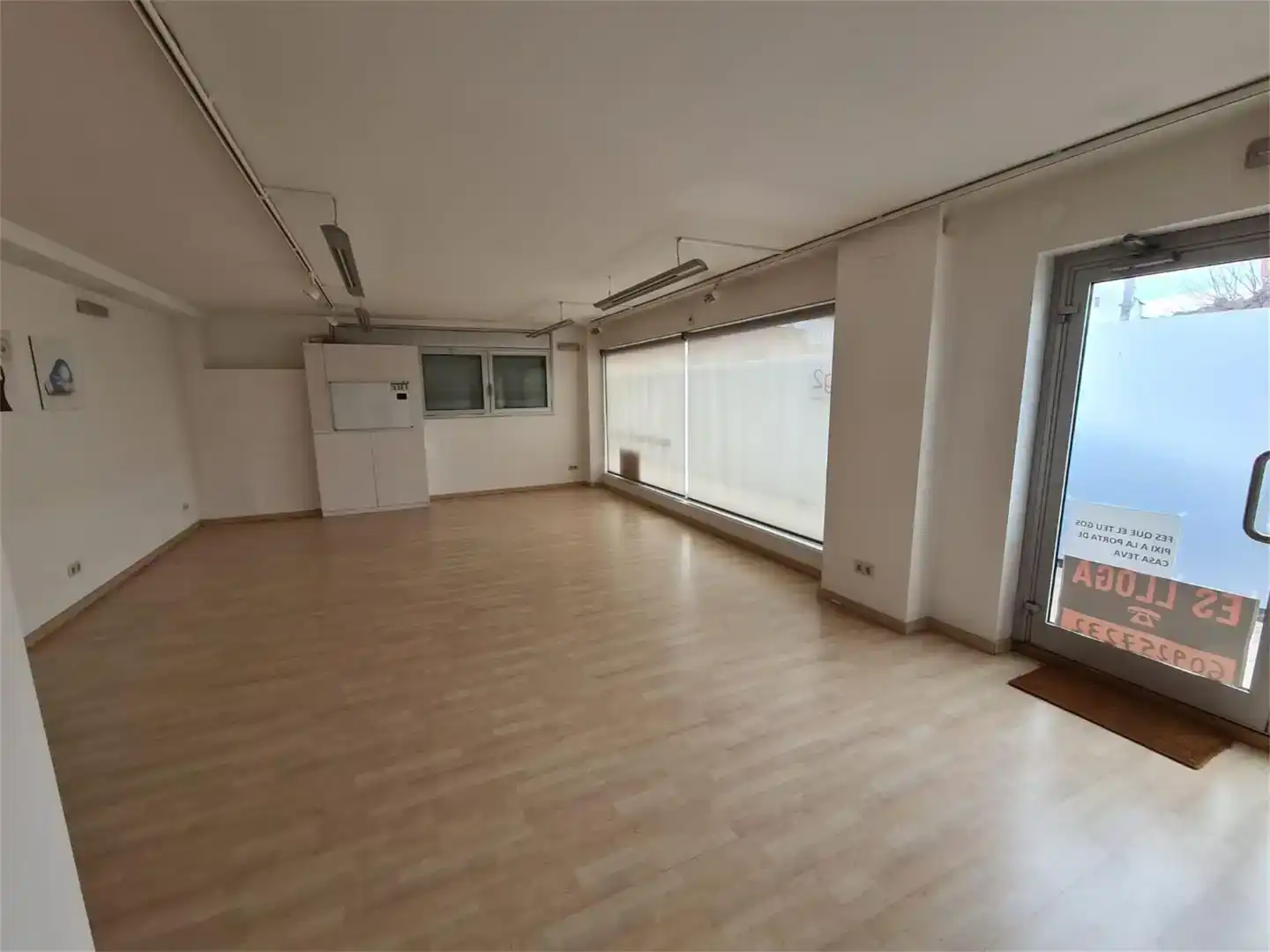 Commercial properties for rent in Carrer Cira de Girona, 14, Quart