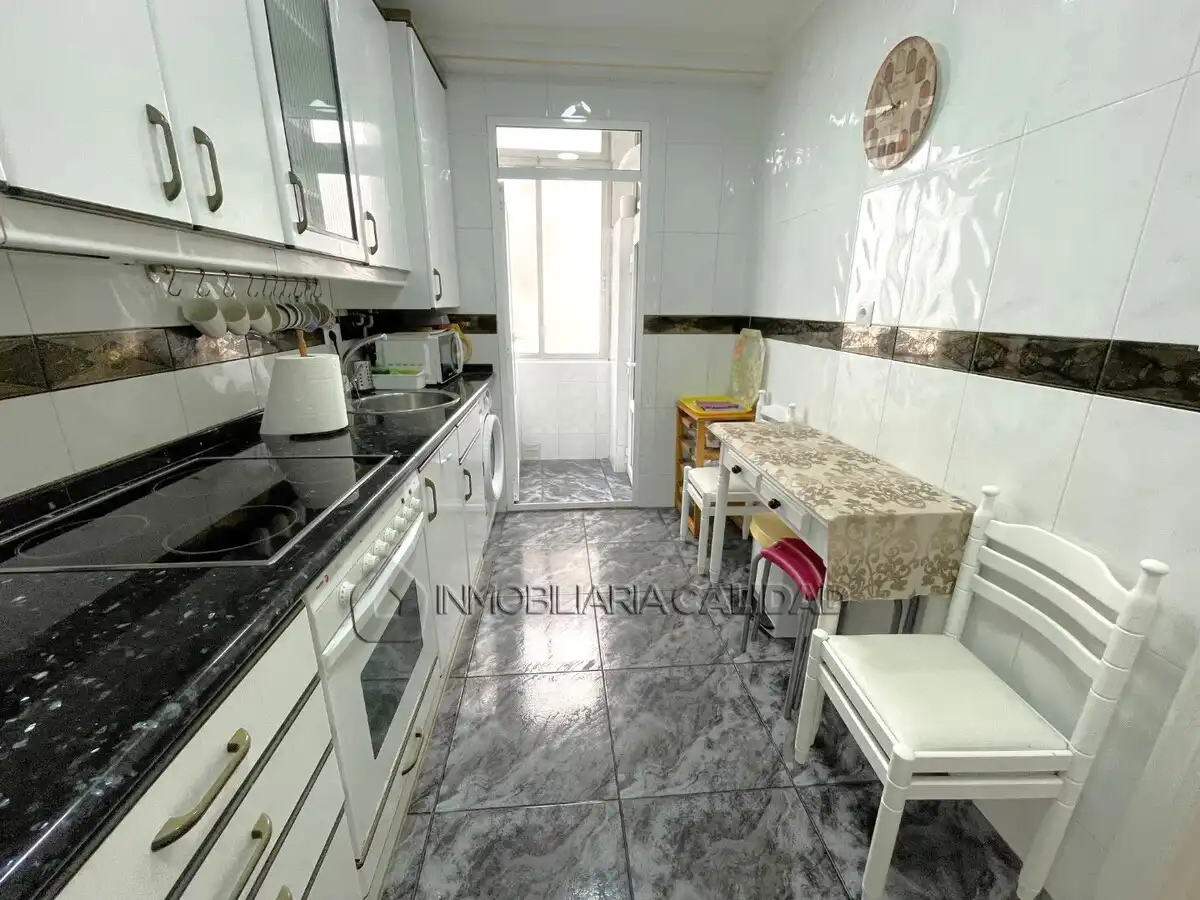 Kitchen of Flat for rent in Burgos  with Heating and Furnished