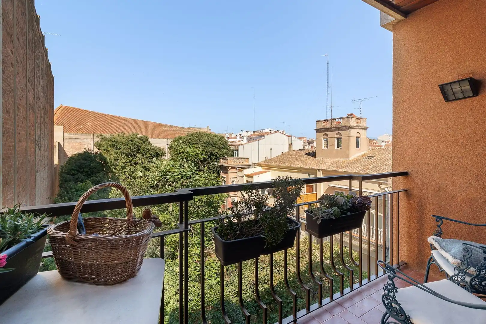 Terrasse von Wohnung zum Verkauf in Figueres mit Heizung, Parkett und Terrasse