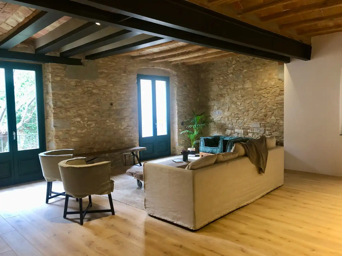 Sala d'estar de Pis de lloguer en Girona amb Aire condicionat, Calefacció i Traster