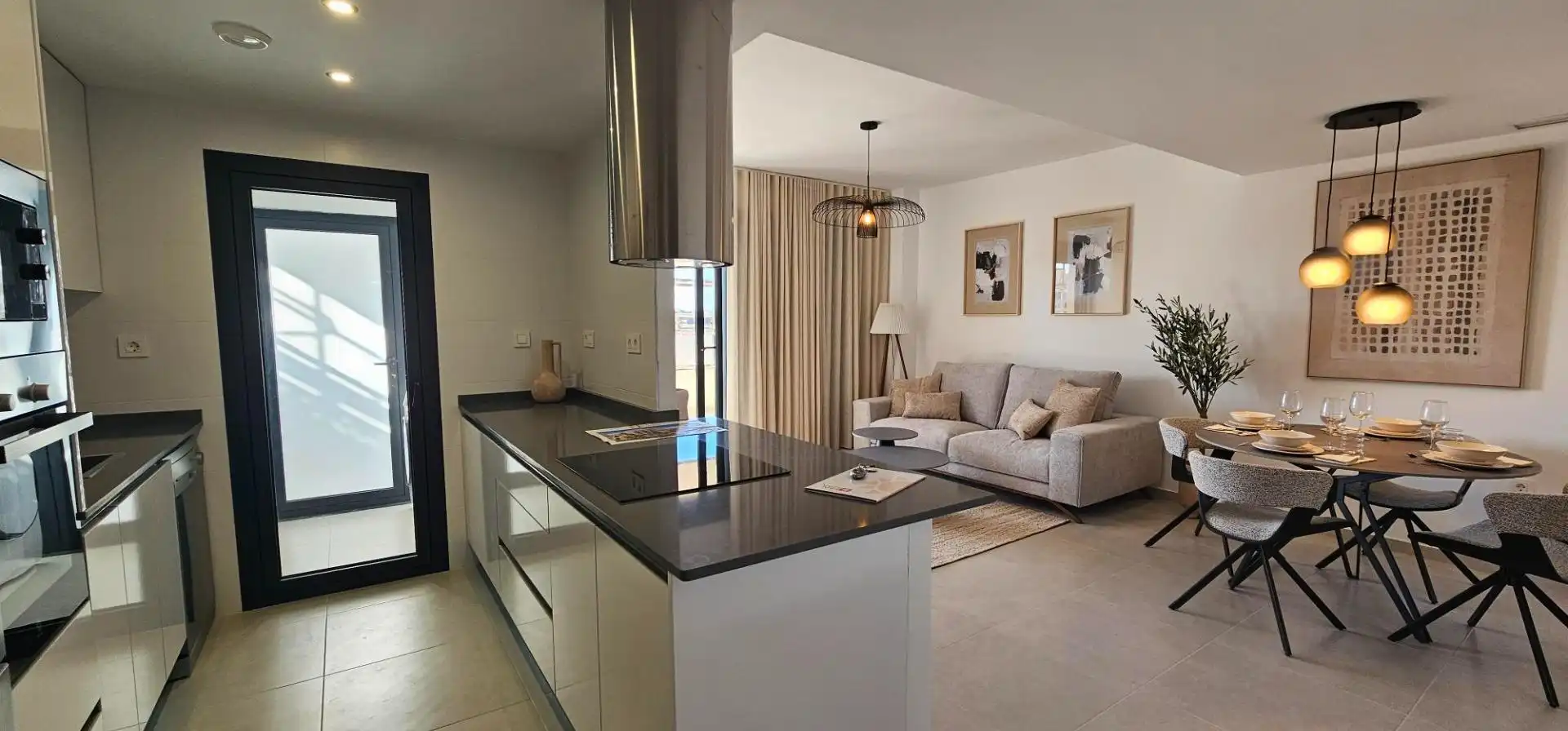Apartament amb terrassa en venda a San Miguel de Salinas