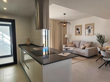 Apartament amb balcó en venda a San Miguel de Salinas