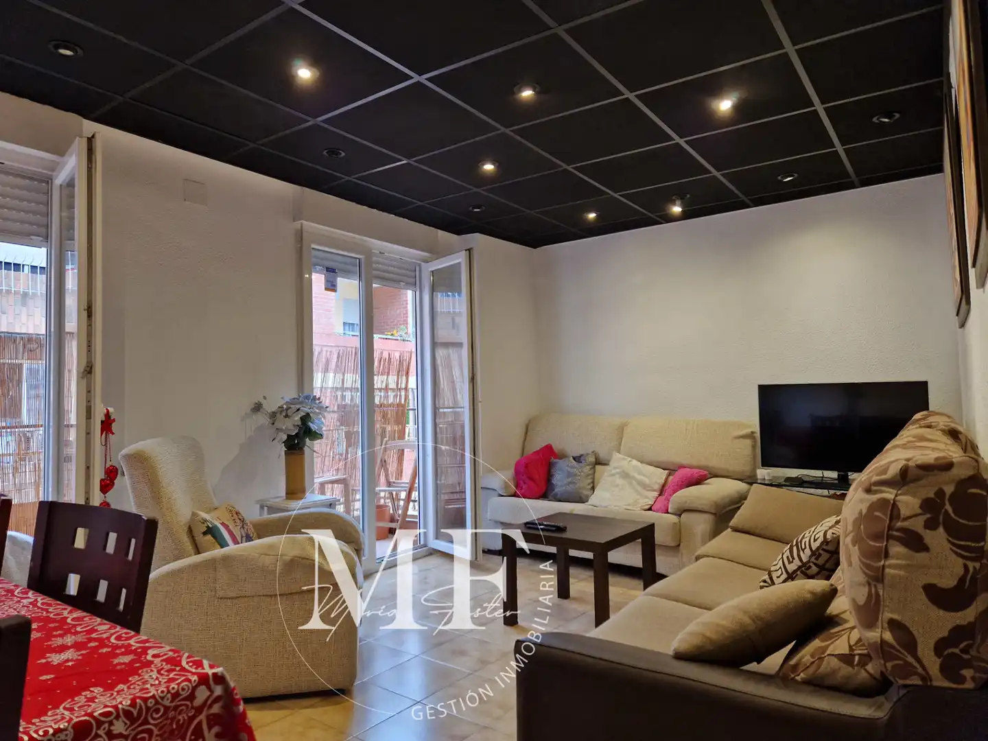 Piso con terraza en venta en Carrer Doctor Santaolalla, imagen 2