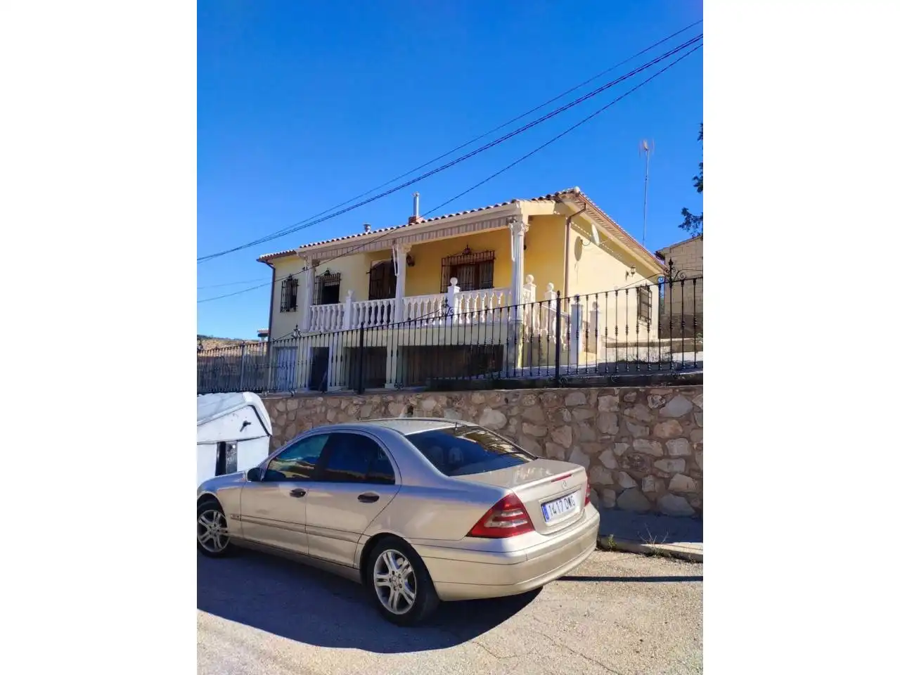 Vista exterior de Casa adosada en venta en Ruidera con Calefacción, Jardín privado y Terraza