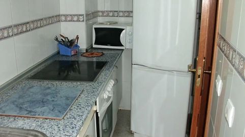 Foto 4 de Habitació a Calle Mercedes Escribano, 1, Reyes Católicos - Paseo San Antonio, Cuenca Capital