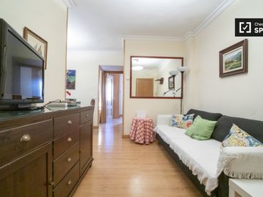 Appartamento con balcone in affitto a Latina