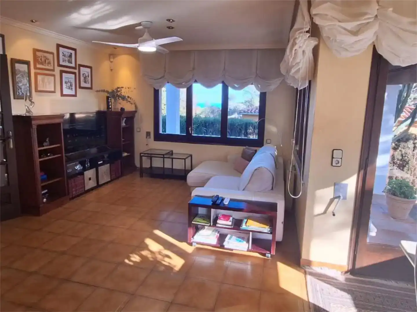 Sala d'estar de Casa o xalet en venda en Vilassar de Dalt