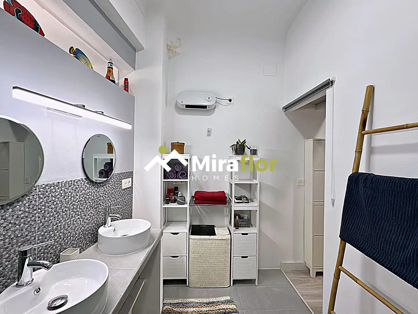 Bathroom of Detached homes for sale in Dénia  with Air Conditioner, Heating and Terrace