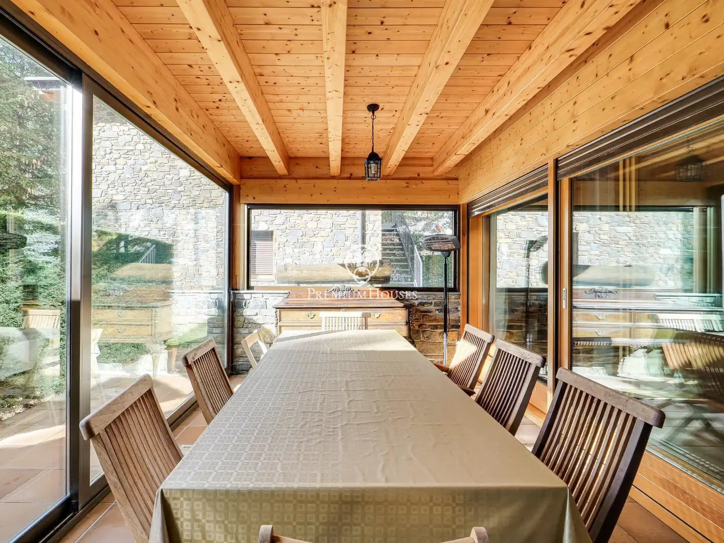 Terrassa de Casa o xalet en venda en Alp amb Calefacció, Jardí privat i Parquet