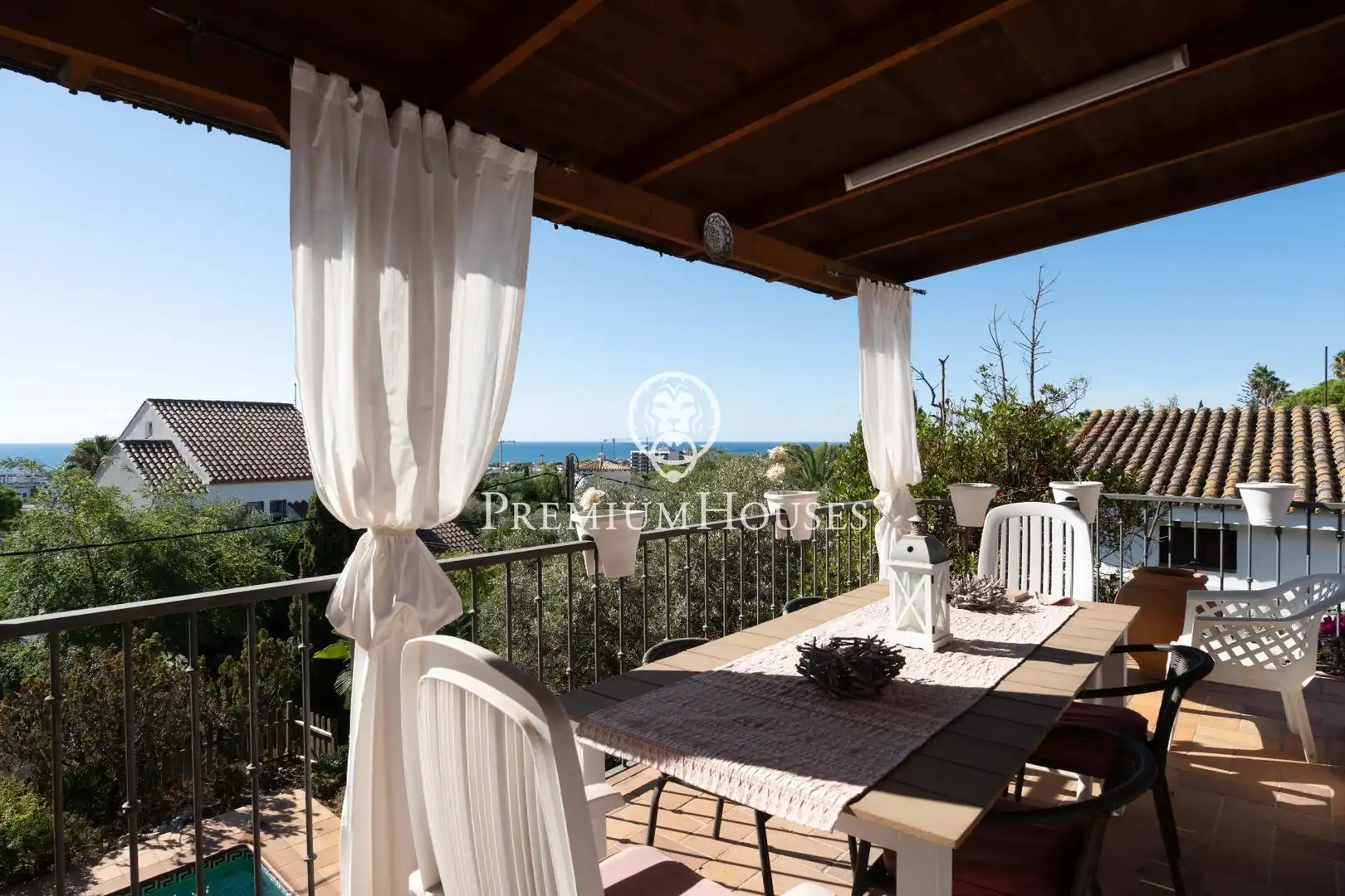 Terrassa de Casa o xalet en venda en Sitges amb Aire condicionat, Calefacció i Jardí privat