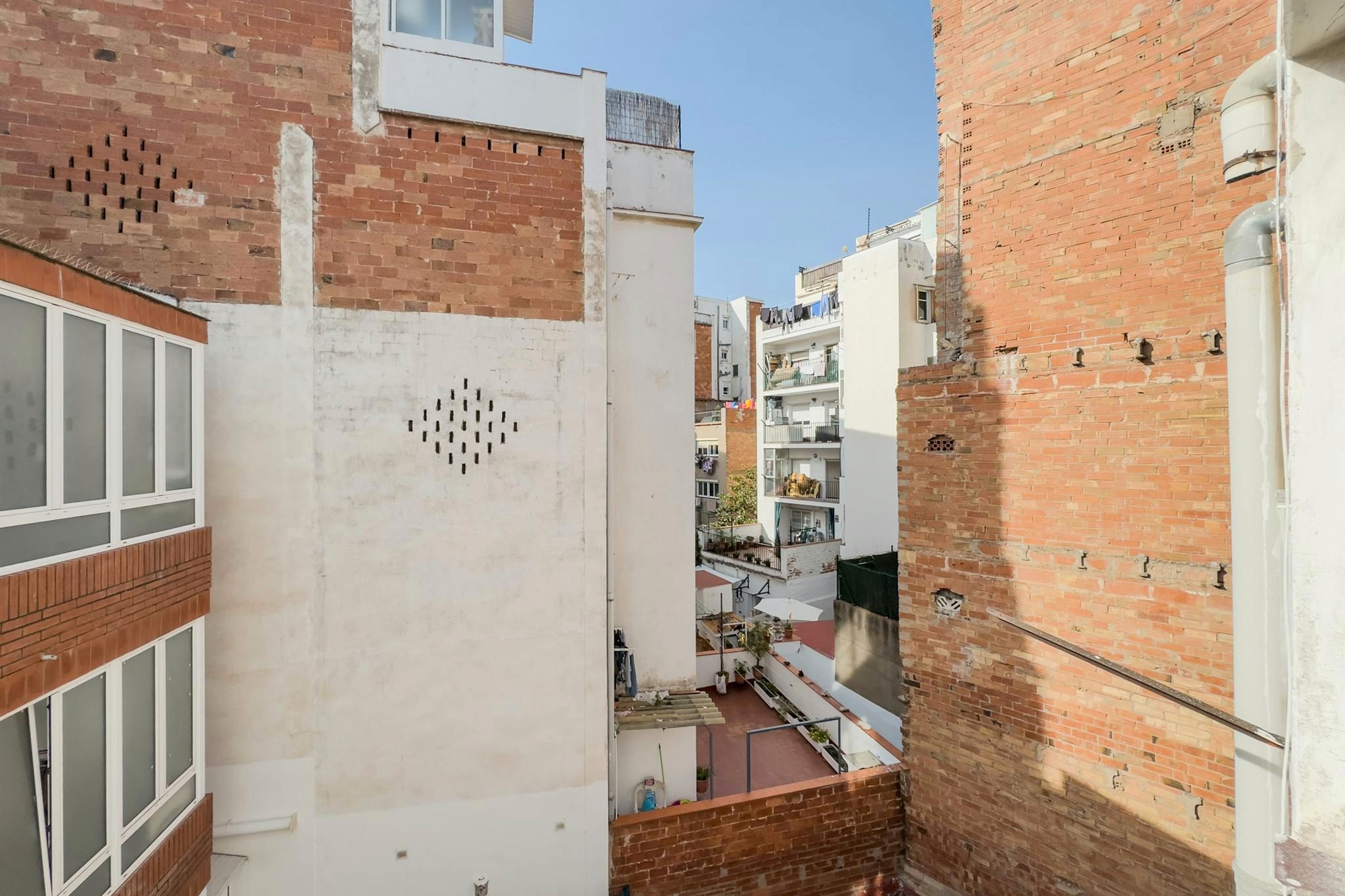 Pis per a compartir a N/A, Pubilla Cases