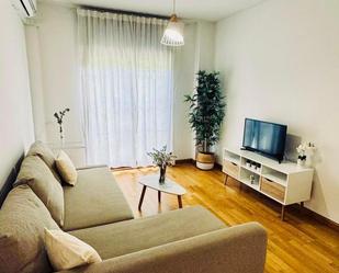 Sala d'estar de Apartament de lloguer en Jerez de la Frontera amb Aire condicionat i Piscina comunitària