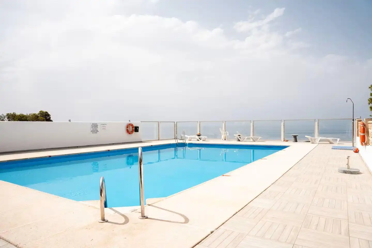 Piscina de Pis de lloguer en  Almería Capital