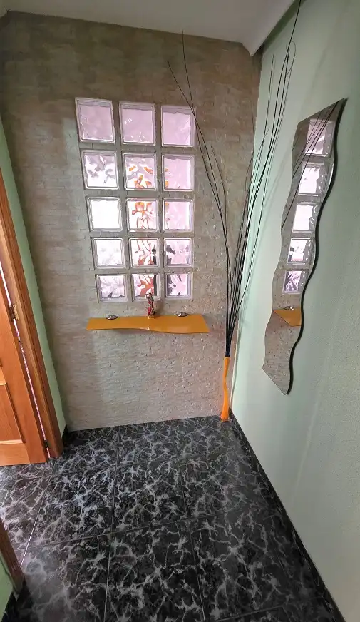 Badezimmer von Wohnung zum Verkauf in Elche / Elx mit Klimaanlage und Balkon