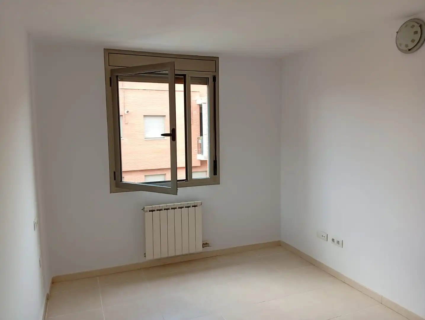 Schlafzimmer von Maisonette zum Verkauf in Vilanova del Vallès mit Klimaanlage, Heizung und Terrasse