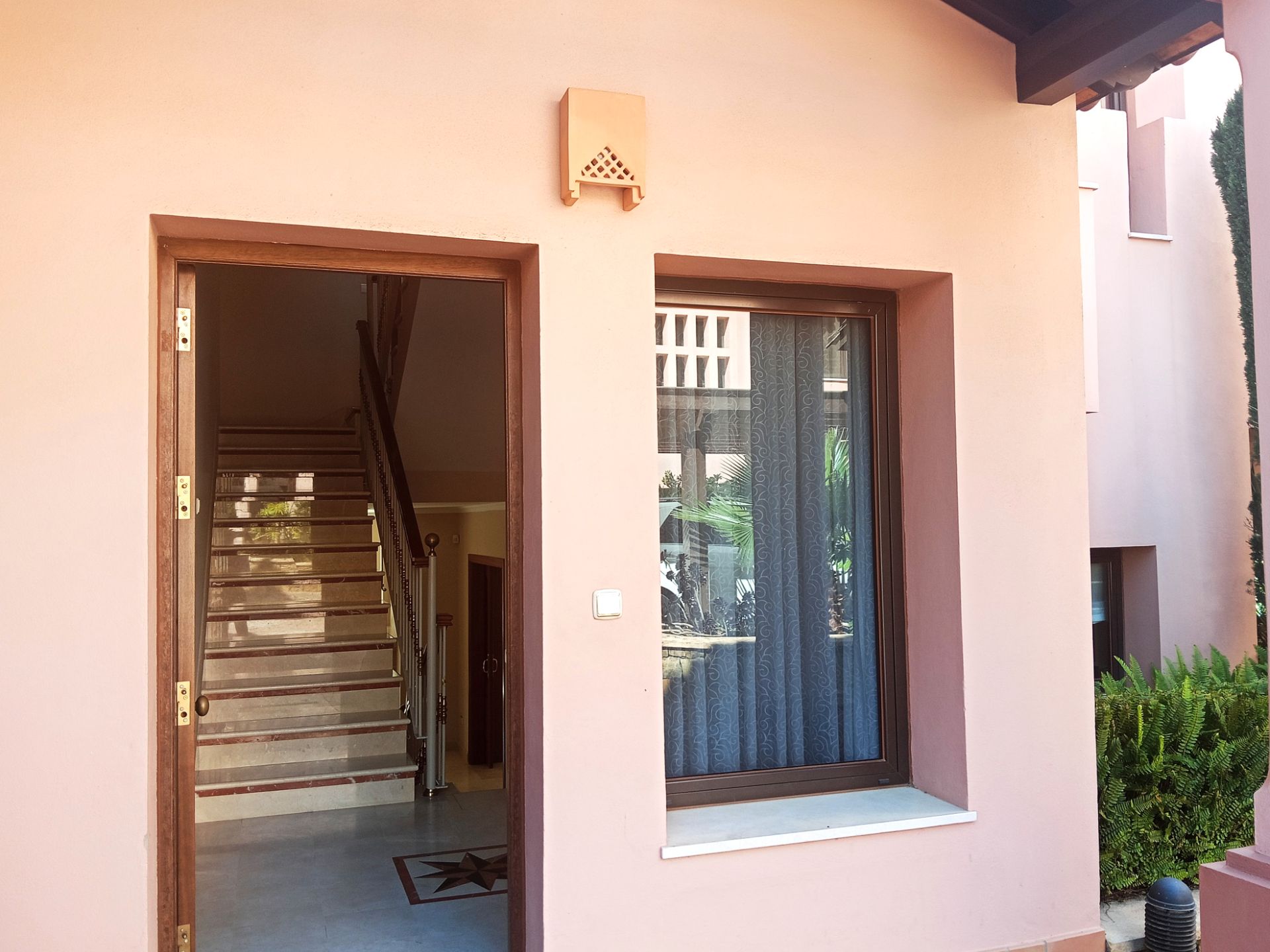 Single-family semi-detached for sale in Urbanización Cascada de Camojan, 12, Sierra Blanca, Milla de Oro, Marbella