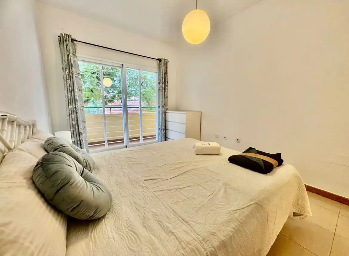 Bedroom of Flat for sale in Fuengirola  with Air Conditioner, Terrace and Furnished