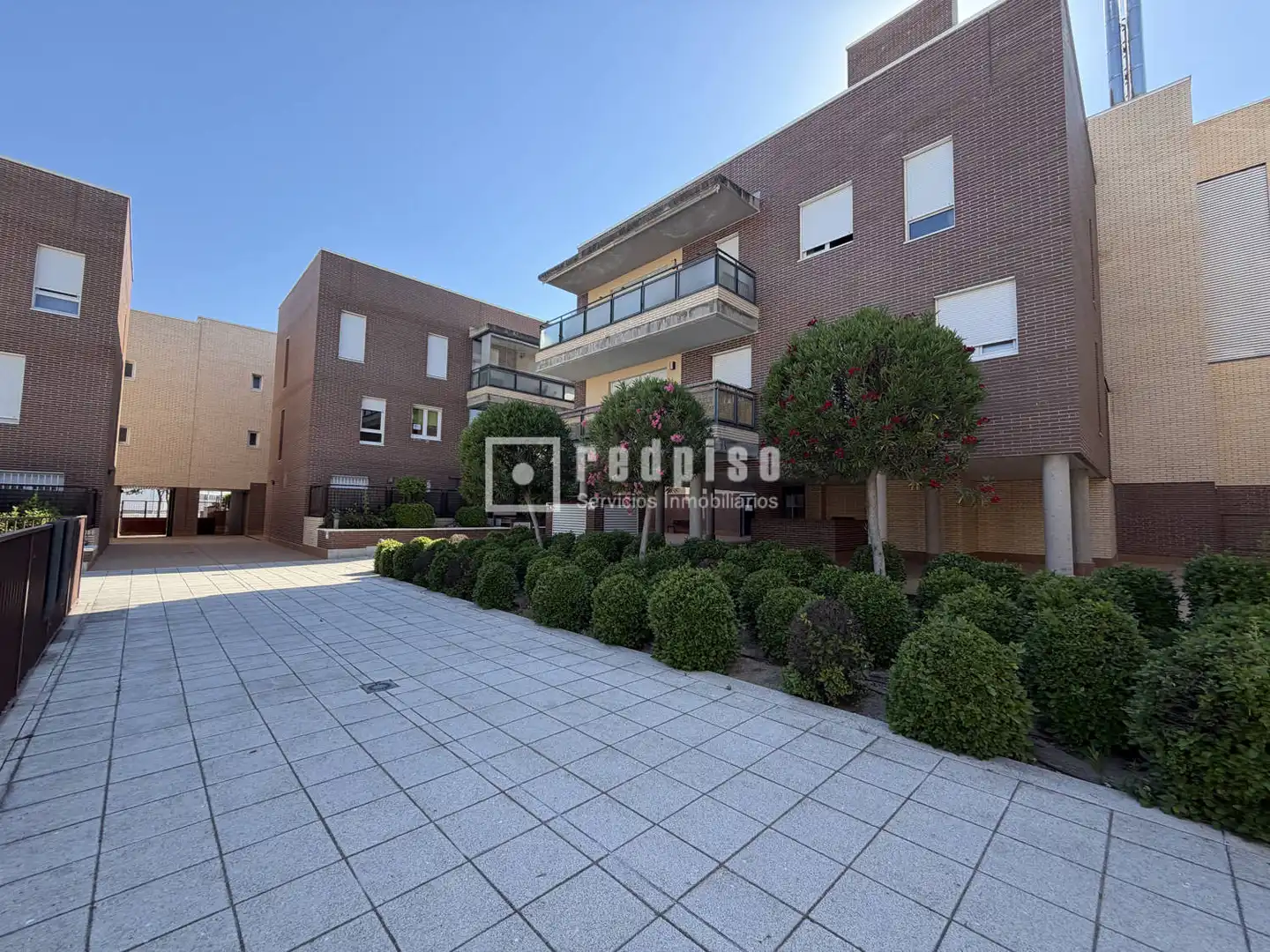 Vista exterior de Piso de alquiler en Las Rozas de Madrid con Jardín privado, Terraza y Trastero
