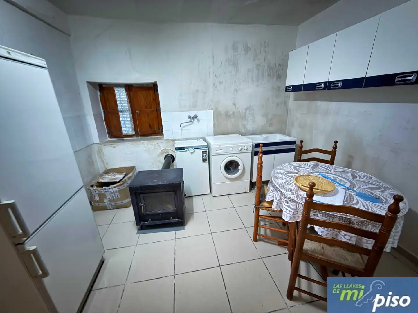 Cuina de Casa o xalet en venda en Camporredondo amb Jardí privat, Parquet i Terrassa