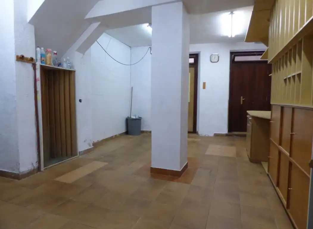 Local comercial de lloguer a Korreo Kalea, imagen 6