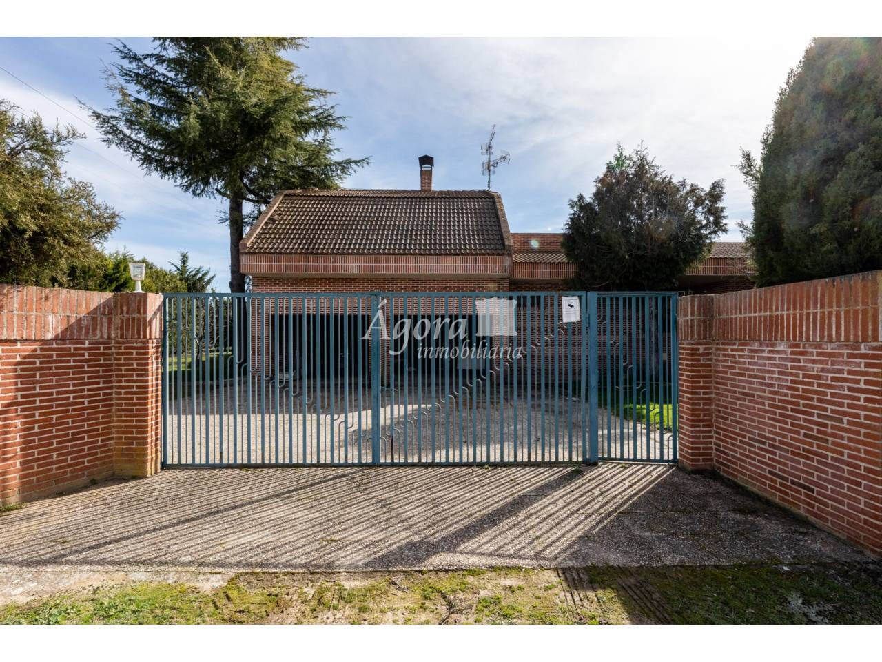Casa adosada en venda a Poligono 6, 5199
