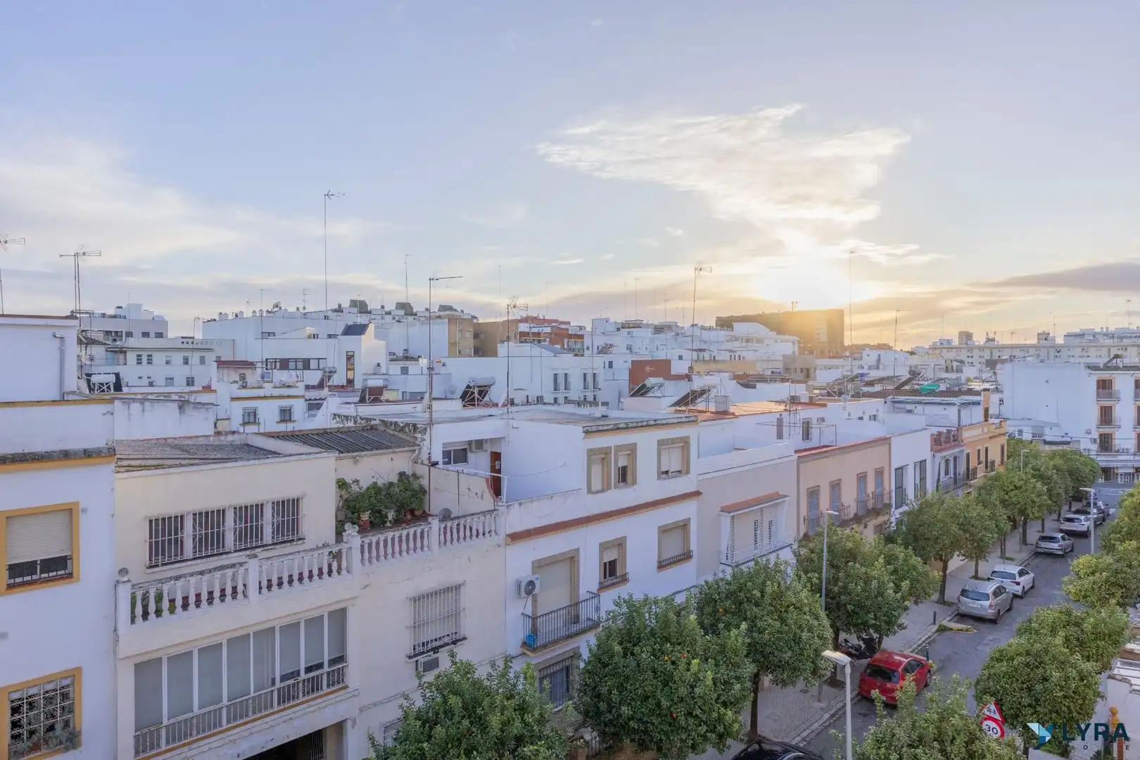 Exterior view of Flat for sale in Sevilla  with Air Conditioner, Heating and Furnished